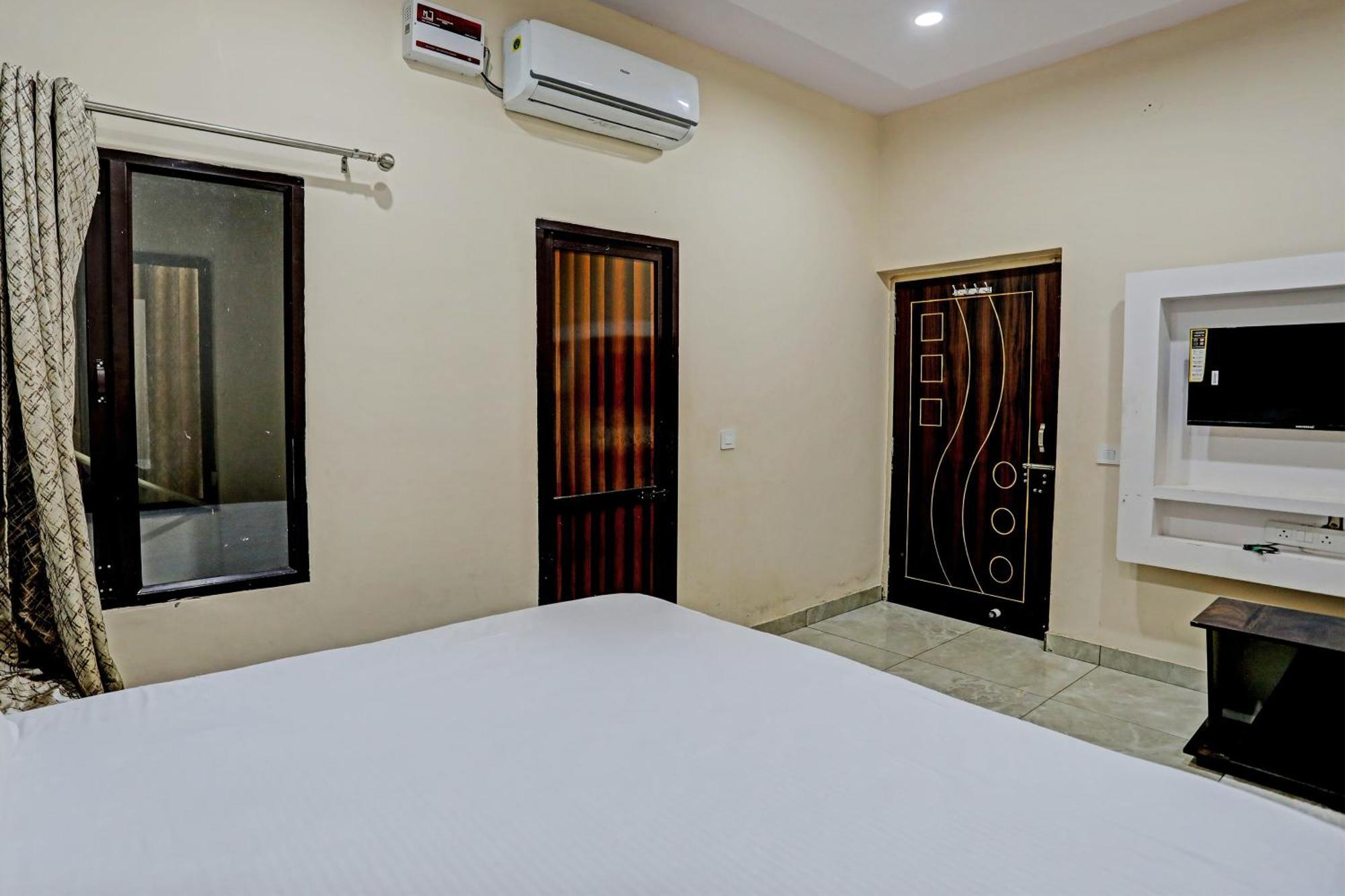 Dream Lounge Hotel Jalandhar Exterior photo