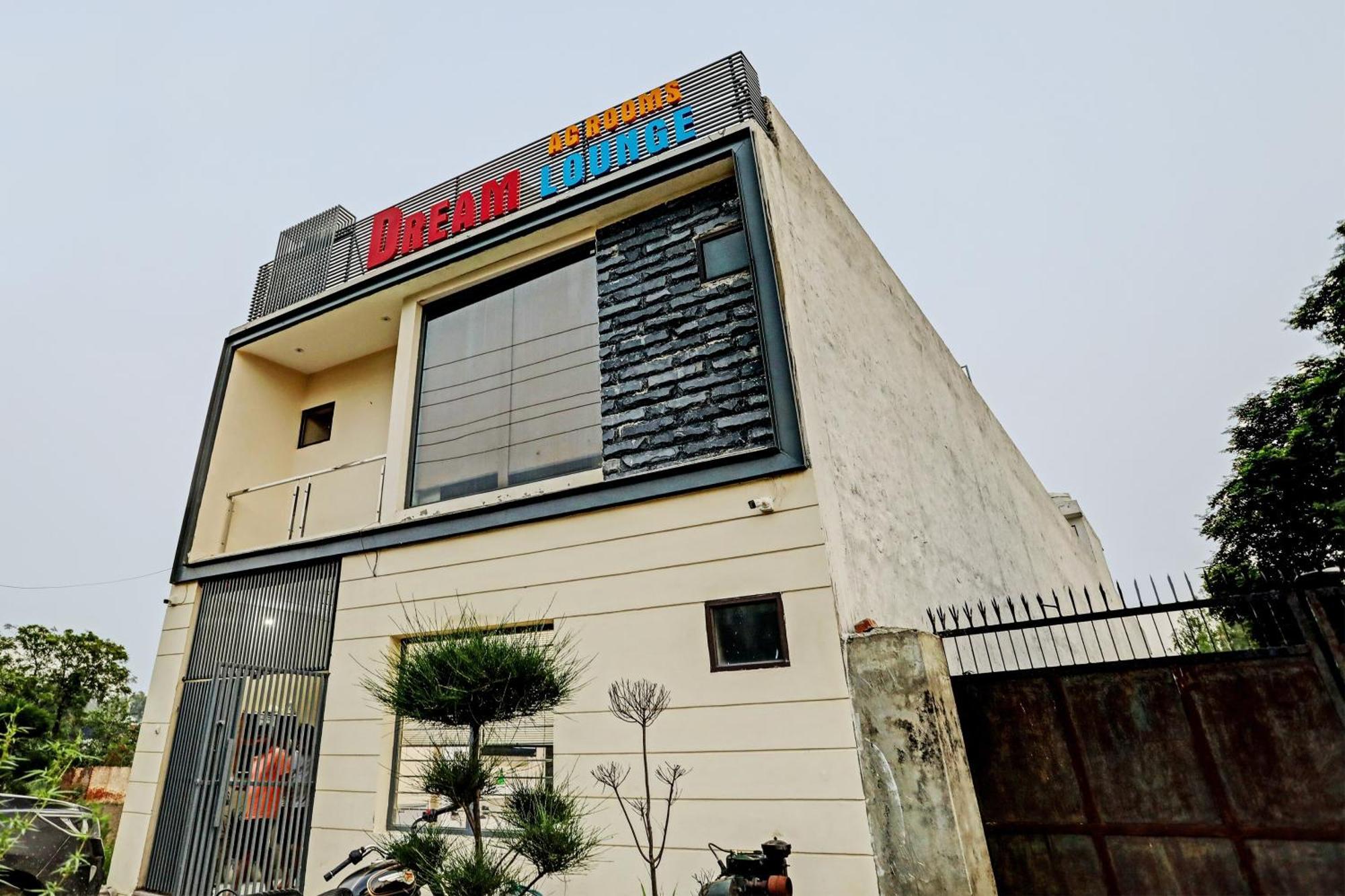 Dream Lounge Hotel Jalandhar Exterior photo